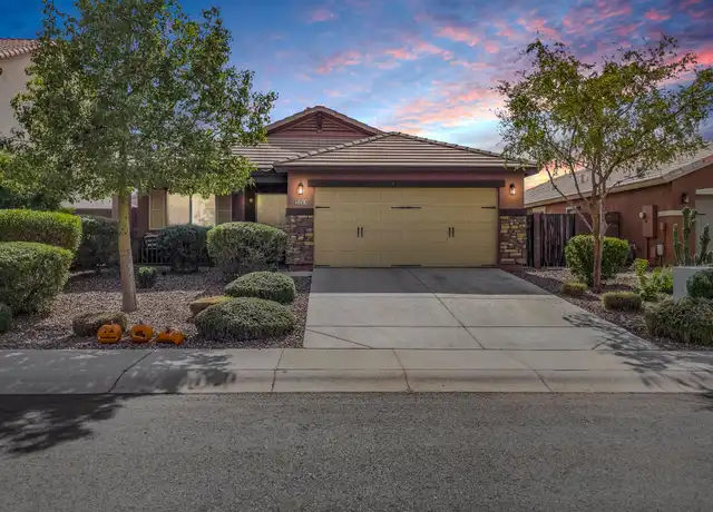 Property at 2213 E Stacey Rd, Gilbert, AZ, 85298, 4 beds, 2 baths, [object Object]