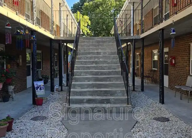Property at 1010 Hershberger Rd NW Unit 17, Roanoke, VA, 24012, 1 bed, 1 bath, [object Object]