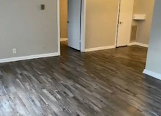 Property at 1729 Cox St Unit 108, Carrollton, TX, 75006, 1 bed, 1 bath, [object Object]
