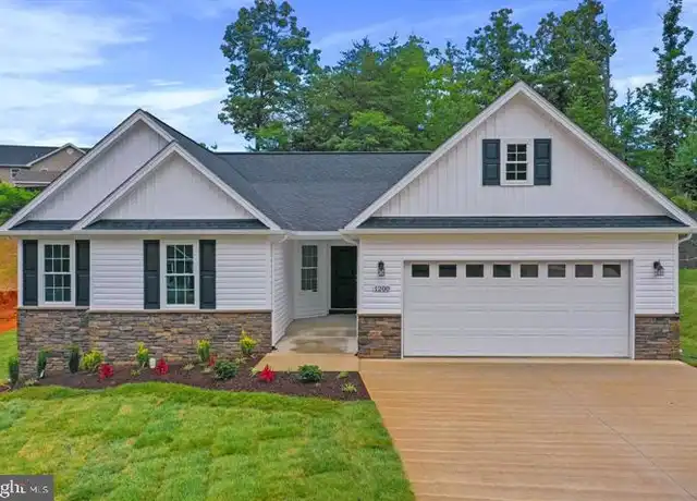 Property at 1200 Happy Ridge Dr, Front Royal, VA, 22630, 3 beds, 2 baths, [object Object]