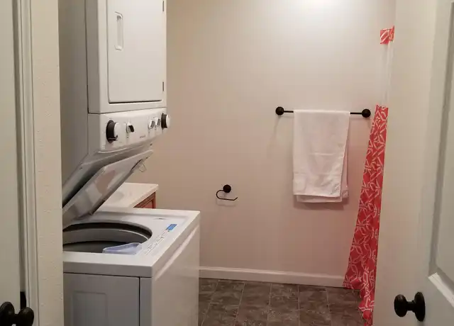 Property at 246 N Railroad St Unit 4, Ainsworth, IA, 52201, 0 beds, 1 bath, [object Object]