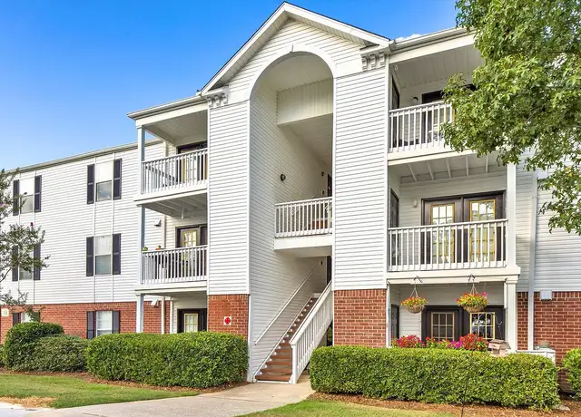 Photo of 9009 University Pkwy, Pensacola, FL 32514