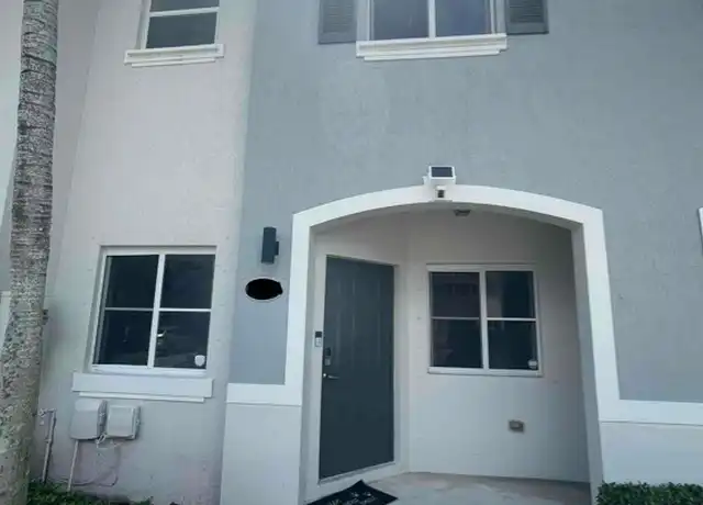 Property at 3054 SE 15th Ave #3054, Homestead, FL, 33035, 2 beds, 2.5 baths, [object Object]