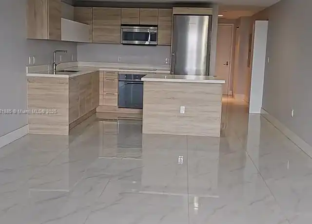 Property at 16385 Biscayne Blvd #902, Aventura, FL, 33160, 1 bed, 2 baths, [object Object]