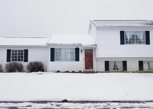 Property at 2301 Centennial Ct E, West Lafayette, IN, 47906, 3 beds, 2 baths, [object Object]