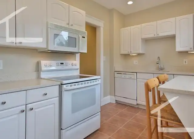 Property at 1109 Boylston St, Boston, MA, 02215, 3 beds, 1 bath, [object Object]