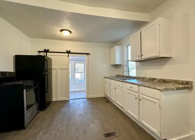 Property at 2815 Humboldt Ave N, Minneapolis, MN, 55411, 5 beds, 1 bath, [object Object]