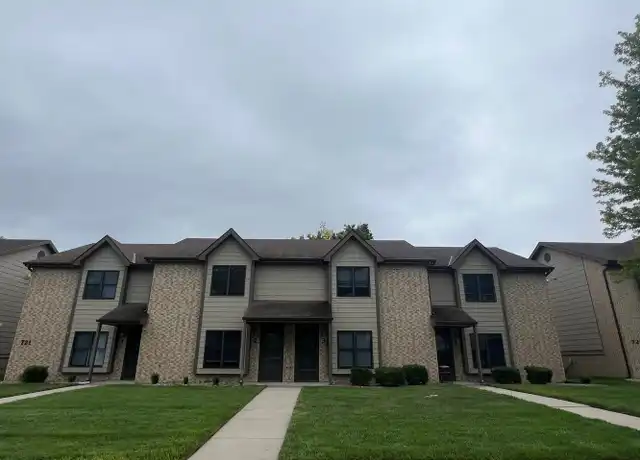Property at 721 W 8th St Unit 2, Junction City, KS, 66441, 3 beds, 1.5 baths, [object Object]