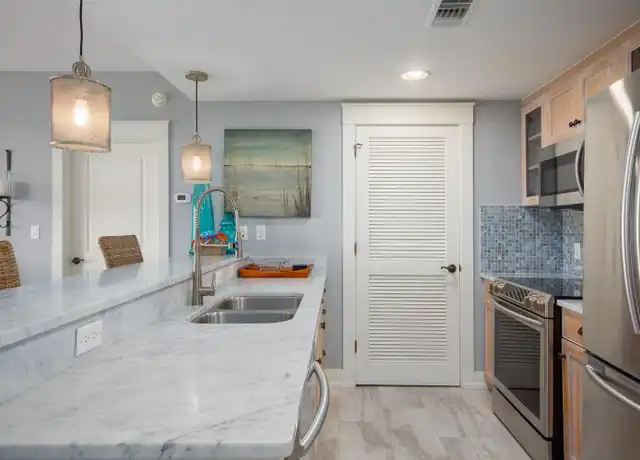 Property at 9300 Baytowne Wharf Blvd #527, Miramar Beach, FL, 32550, 1 bed, 1 bath, [object Object]