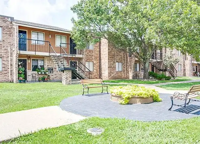 Property at 145 W Pioneer Pkwy, Grand Prairie, TX, 75051, 1 bed, 1 bath, [object Object]