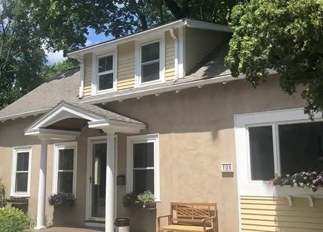 Property at 10 Wellesley Ave Unit 10R, Wellesley, MA, 02482, 2 beds, 2 baths, [object Object]