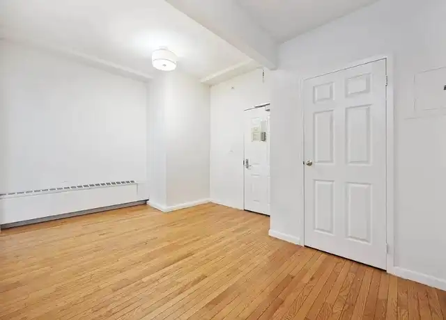 Property at 106 Fulton St Unit 10D, New York, NY, 10038, 1 bed, 1 bath, [object Object]