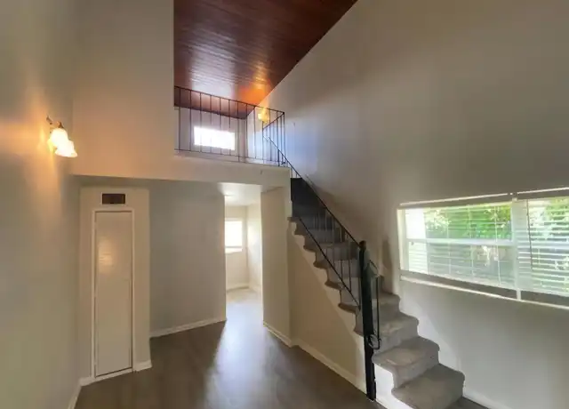 Property at 1606 King St, Jacksonville, FL, 32204, 1 bed, 1 bath, [object Object]