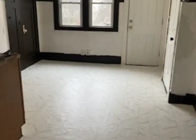 Property at 3203 N 16th St, Milwaukee, WI, 53206, 2 beds, 1 bath, [object Object]