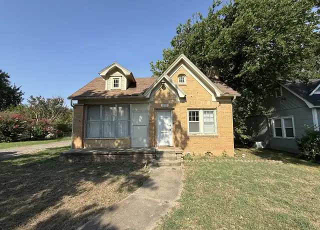 Property at 1105 S High School St, Ada, OK, 74820, 3 beds, 1 bath, [object Object]