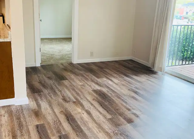 Property at 111 Shelton Mcmurphey Blvd Unit 4, Eugene, OR, 97401, 1 bed, 1 bath, [object Object]