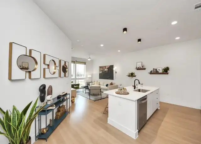 Property at 2810 Riverby Rd Unit 447, Houston, TX, 77020, 1 bed, 1 bath, [object Object]