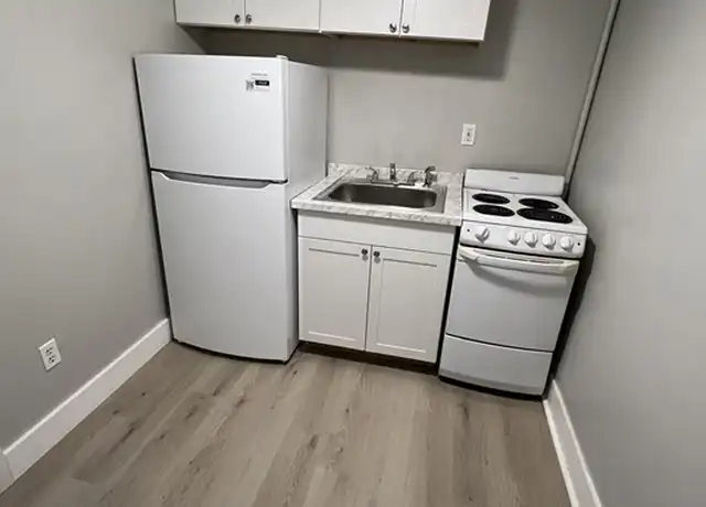 Property at 109 Emerson St Unit 1, Haverhill, MA, 01830, 0 beds, 1 bath, [object Object]