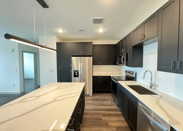 Property at 91 Jensen Dr Unit B1 4337, Houston, TX, 77020, 2 beds, 2 baths, [object Object]