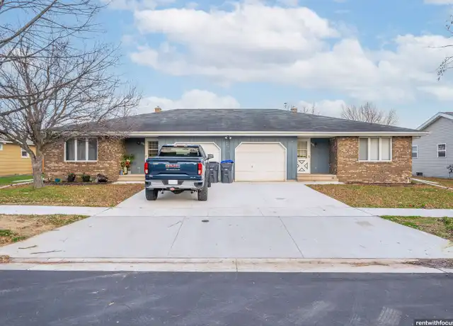 Property at 1336 Meadow Ln, Neenah, WI, 54956, 2 beds, 1 bath, [object Object]