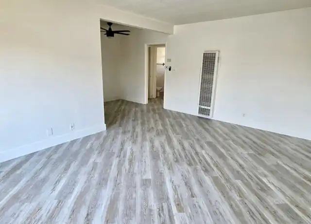 Property at 734 N Inglewood Ave Unit 9, Inglewood, CA, 90302, 1 bed, 1 bath, [object Object]