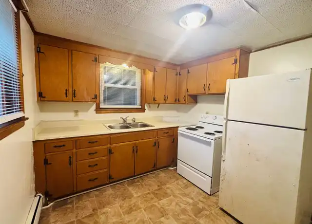 Property at 121 Hearthstone Dr Unit 3, Blacksburg, VA, 24060, 2 beds, 1 bath, [object Object]