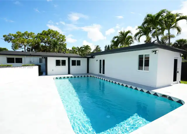 Property at 2573 Conroy Dr, West Palm Beach, FL, 33403, 5 beds, 3 baths, [object Object]