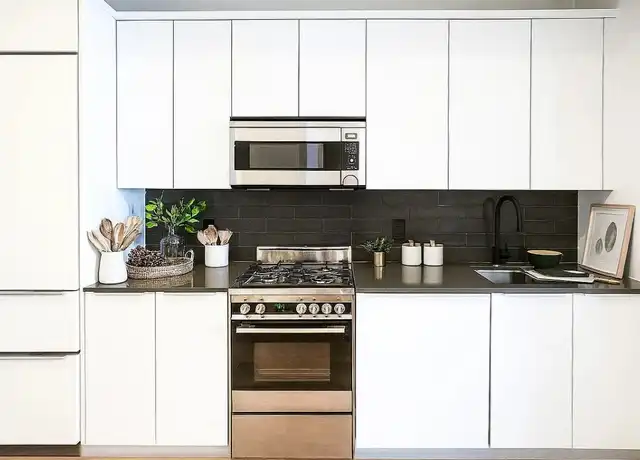 Property at 130 John St Unit 621, New York, NY, 10038, 0 beds, 1 bath, [object Object]