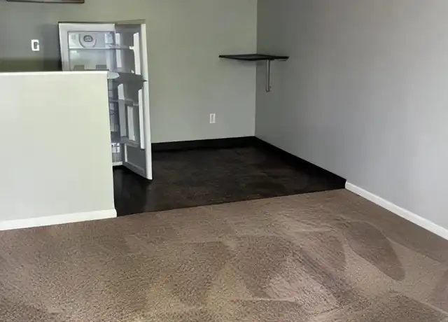 Property at 199 Rosemont Dr Unit 15, Moon Twp, PA, 15108, 1 bed, 1 bath, [object Object]