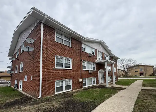 Property at 446 N Ardmore Ave Unit 2B, Villa Park, IL, 60181, 2 beds, 1 bath, [object Object]