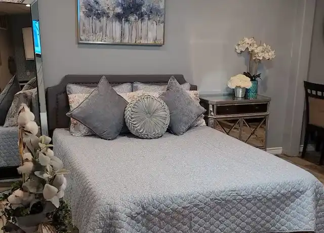 Property at 555 Farm to Market Road 2030 Unit 5, Eagle Pass, TX, 78852, 1 bed, 1 bath, [object Object]