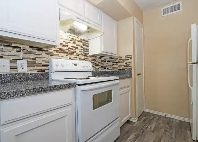 Property at 6760 Calmont Ave Unit 219, Fort Worth, TX, 76116, 2 beds, 1 bath, [object Object]