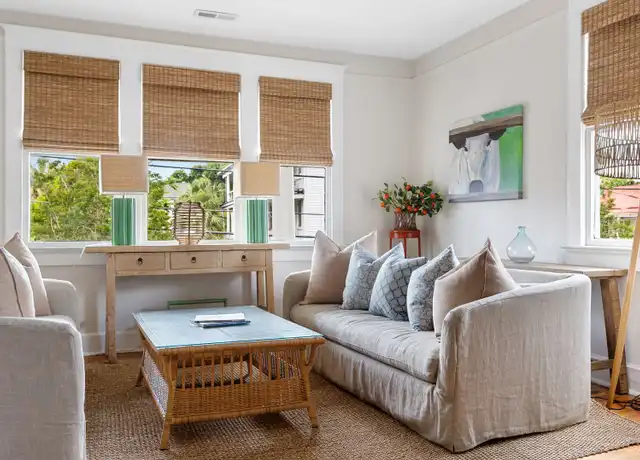 Property at 230 Rutledge Ave, Charleston, SC, 29403, 1 bed, 1 bath, [object Object]