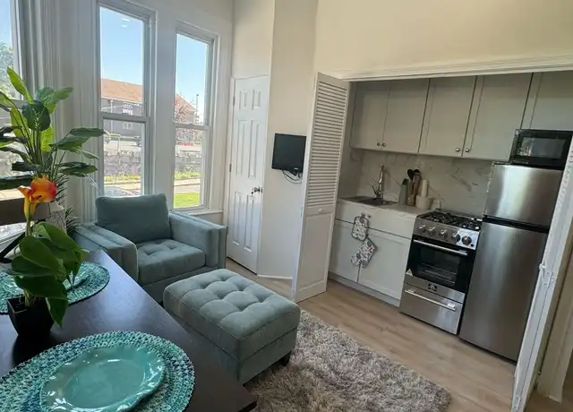 Property at 4 Montrose St Unit 1, Roxbury, MA, 02119, 1 bed, 1 bath, [object Object]
