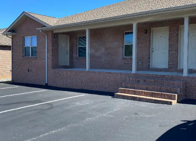 Property at 215 Old Jacksboro Pike, Cumberland Gap, TN, 37724, 2 beds, 2 baths, [object Object]