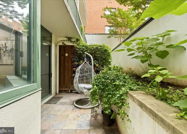 Property at 955 26th St NW #106, Washington, DC, 20037, 1 bed, 1 bath, [object Object]