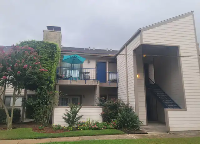 Property at 7076 N Holiday Dr, Galveston, TX, 77550, 1 bed, 1 bath, [object Object]