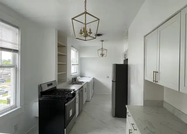 Property at 7812 St Charles Ave, New Orleans, LA, 70118, 4 beds, 2 baths, [object Object]