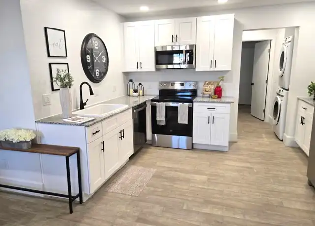 Property at 1932 E Carver Dr Unit 1, Phoenix, AZ, 85040, 3 beds, 2 baths, [object Object]