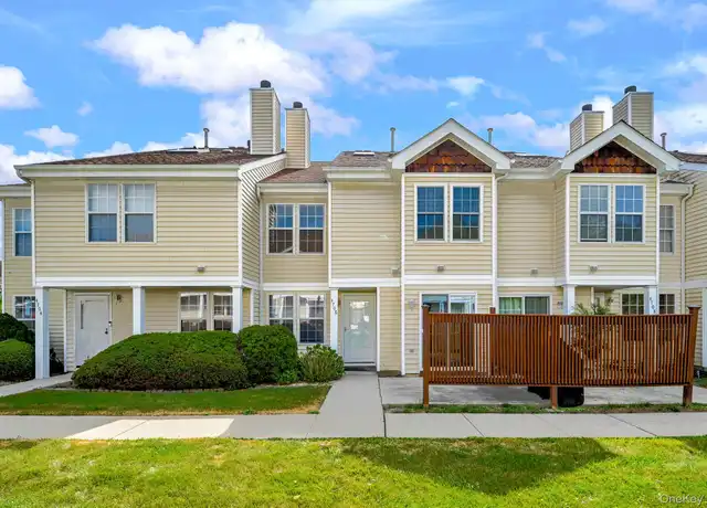 Property at 4706 Whispering Hls, Chester, NY, 10918, 2 beds, 1.5 baths, [object Object]