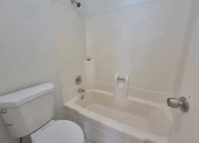 Property at 1860 S 3rd Ave Unit E2, Yuma, AZ, 85364, 0 beds, 1 bath, [object Object]