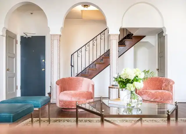 Property at Villa Carlotta - 5959 Franklin Ave, Los Angeles, CA, 90028, 0-1 beds, 1 bath, [object Object]