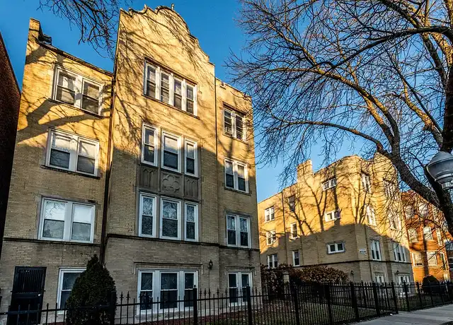 Property at 7612 S Kingston Ave, Chicago, IL, 60649, 2 beds, 1 bath, [object Object]