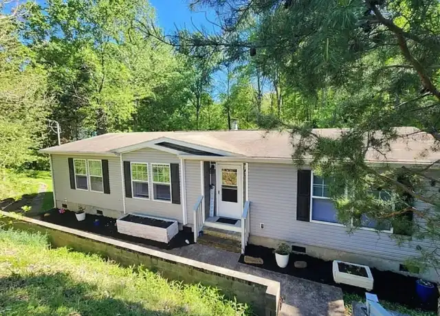 Property at 739 Peterson Ln, Maryville, TN, 37803, 3 beds, 2 baths, [object Object]