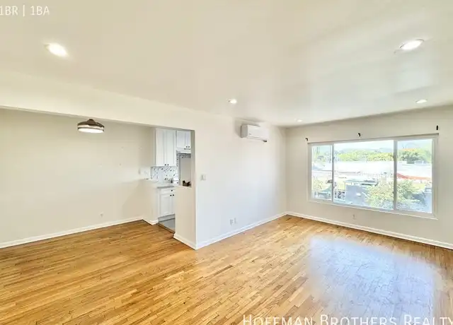 Property at 9000 W 24th St Unit 7, Los Angeles, CA, 90034, 1 bed, 1 bath, [object Object]