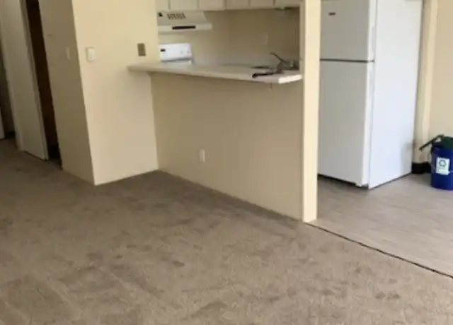 Property at 4131 11th Ave NE Unit 205, Seattle, WA, 98105, 2 beds, 1 bath, [object Object]