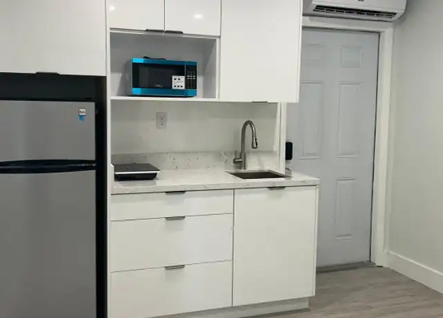 Property at 19662 NW 62nd Ct, Hialeah, FL, 33015, 1 bed, 1 bath, [object Object]