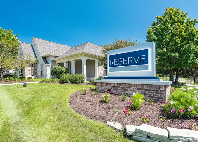 Photo of 6100 W State St, Wauwatosa, WI 53213
