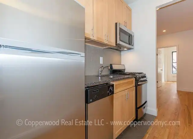 Property at 172 E 82nd St Unit 2A, New York, NY, 10028, 2 beds, 2 baths, [object Object]