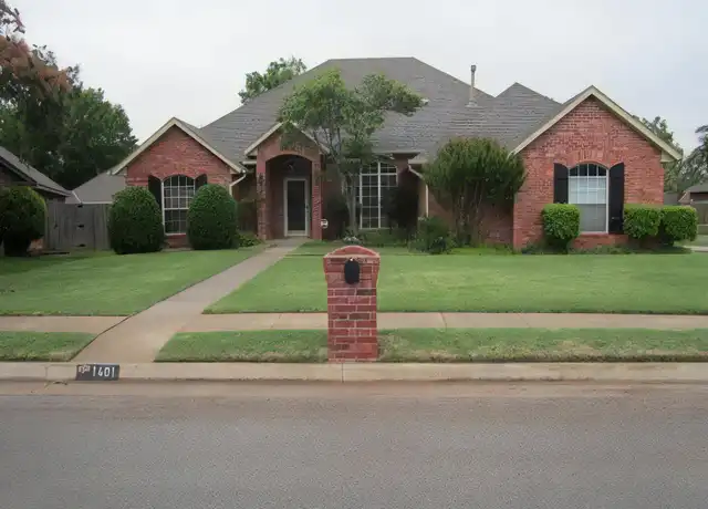 Property at 1401 Copperfield Dr, Edmond, OK, 73003, 4 beds, 2 baths, [object Object]